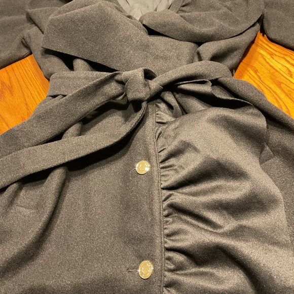 NWT C Wonder by Christian Siriano Runway Ruffle Coat - Picture 9 of 10